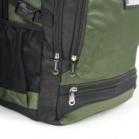 Рюкзак для школы и офиса BRAUBERG 'StreetRacer 1', 30 л, размер 48х34х18 см, ткань, черно-зеленый, 224449