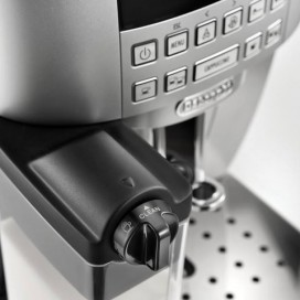 Кофемашина DELONGHI ECAM 22.360.S, 1450 Вт, объем 1,8 л, емкость для зерен 250 г, автокапучинатор, серебристая