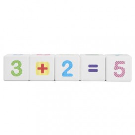 Кубики пластиковые 'Весёлая арифметика' 12 шт., 4х4х4 см, цветные цифры на белых кубиках, 10 КОРОЛЕВСТВО, 708